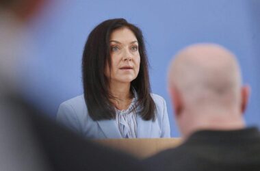 Bundesregierung kappt Konjunkturprognose