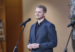 SPD-Generalsekretär fordert stärke Belastung der Pharmakonzerne