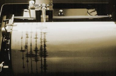 Starkes Seebeben bei Japan