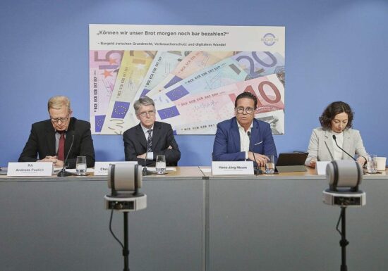 Gutachten: Verweigerung von Bargeldannahme verletzt Grundrechte