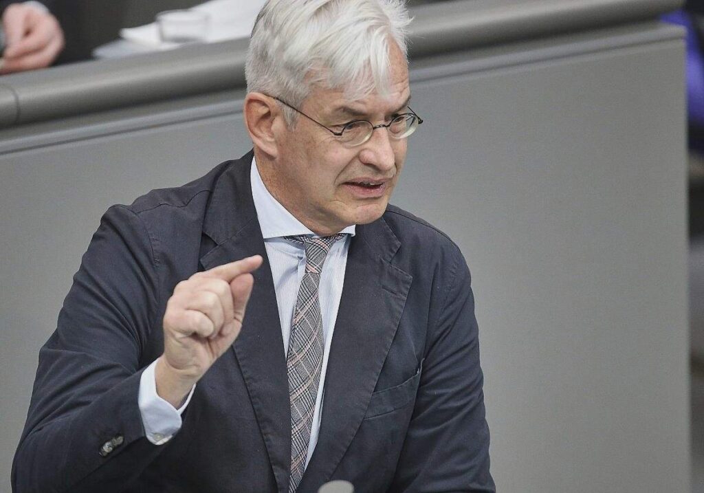 Union warnt vor "Reflex" zum Schuldenmachen wegen Iran-Krieg