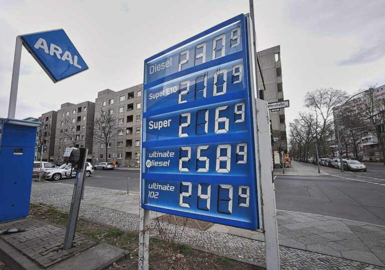 Kartellamt rechnet mit sinkenden Spritpreisen