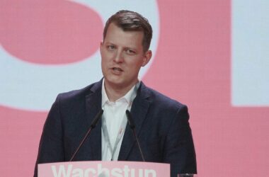 NRW-FDP-Landeschef Henning Höne mit gutem Ergebnis wiedergewählt