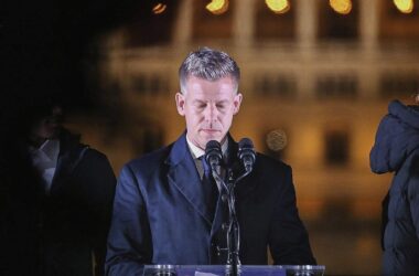 EU und Ungarns künftige Regierung sprechen über blockierte Mittel