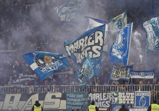 2. Bundesliga: Schalke dreht Topspiel in Paderborn