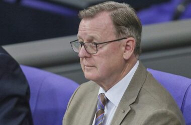 Ramelow wirft Linkenspitze Täuschung bei Diätendeckel-Antrag vor