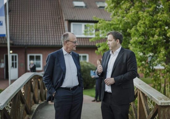 Merz besucht Klingbeil in dessen niedersächsischem Wahlkreis