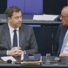 Merz offen für höhere Reichensteuer