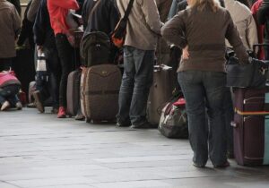 Schnieder legt Gesetzentwurf für digitalen Check-in für Flüge vor