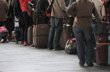 Schnieder legt Gesetzentwurf für digitalen Check-in für Flüge vor