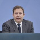 Klingbeil: Mineralölkonzerne verstärkt kartellrechtlich im Fokus