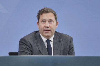 Klingbeil: Mineralölkonzerne verstärkt kartellrechtlich im Fokus