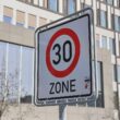 Studie: Tempo 30 in Ortschaften könnte Fußgängerleben retten
