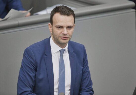 CSU-Politiker verteidigt sein Steuerkonzept