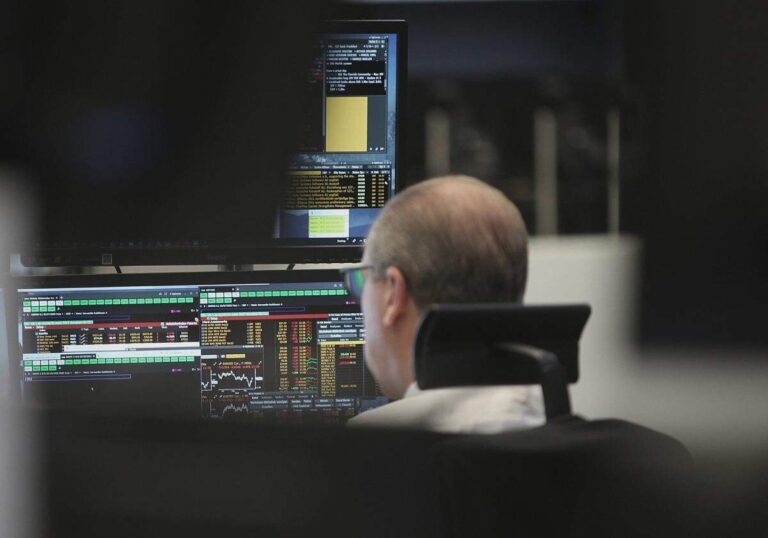 Dax legt nach EZB-Zinsentscheid deutlich zu - Ölpreis sinkt