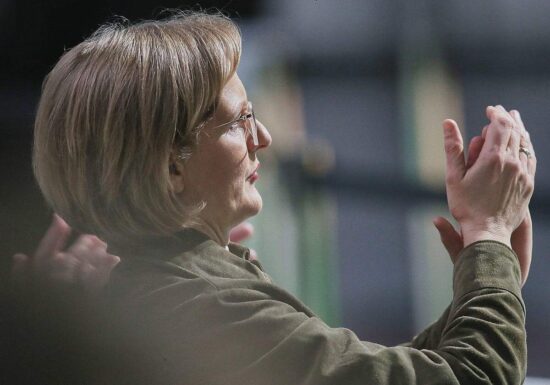 Grünen-Chefin offen für Ausweitung der Maximalarbeitszeit