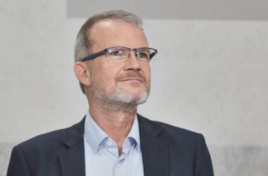 TK-Chef Baas vermisst Mut in der Politik