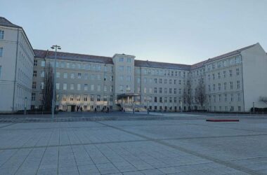 Kontroverse um neue Sicherheitsmaßnahmen im Verteidigungsministerium
