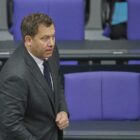 Klingbeil hält "Tankrabatt" für "wichtiges Signal"