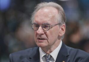 Haseloff befürwortet Abschwächung von Klimazielen