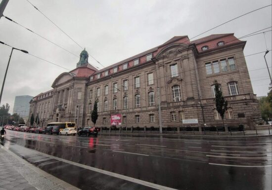 Bericht: Dutzende Mails im Wirtschaftsministerium durchleuchtet