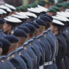 Pistorius verbannt private Handys aus Bundeswehr-Dienststellen