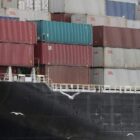 USA beschießen iranisches Containerschiff