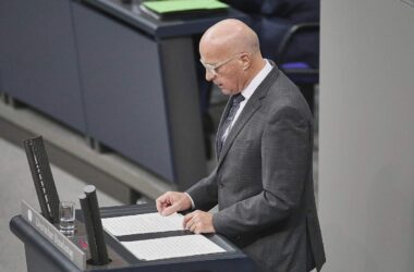 Berichte: Verteidigungspolitischer Sprecher der AfD tritt zurück