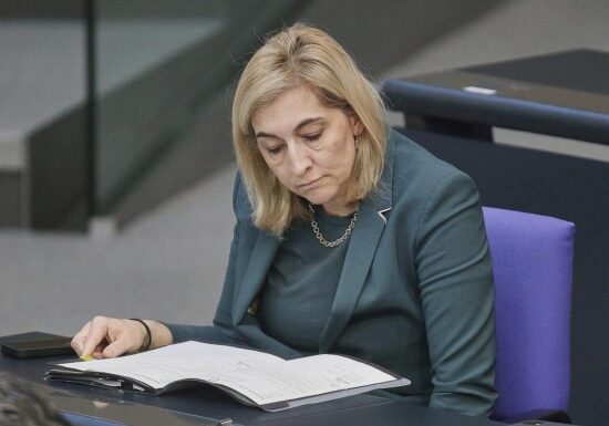 Pflegereform: Warken plant deutliche Mehrbelastung für Heimbewohner