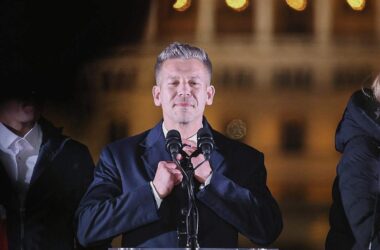 Ungarn: Magyar dankt Wählern für klaren Sieg bei Parlamentswahl