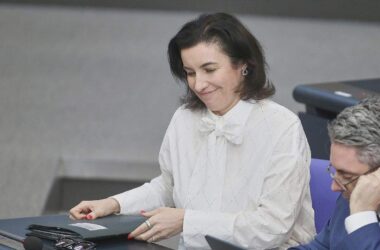 Forschungsministerin Bär sieht Deutschland als "Raumfahrtnation"