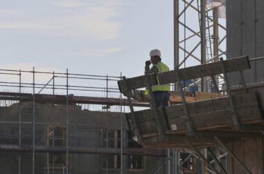 Deutlich mehr Baugenehmigungen für Wohnungen im Februar
