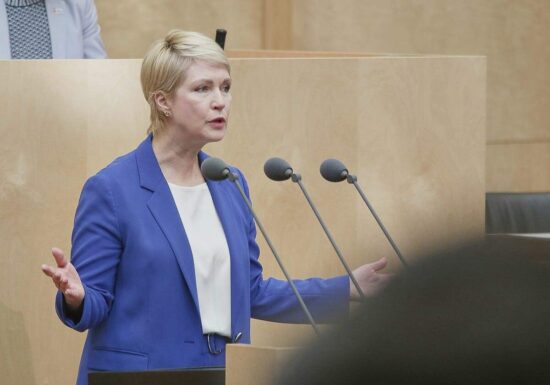 Schwesig fordert weitere Entlastungen in Ölkrise