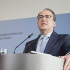 Dobrindt sieht neue digitale Befugnisse als "Meilenstein"