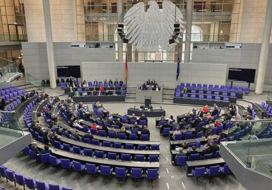 Bundestagsfraktionen uneins über geplante Diäten-Erhöhung