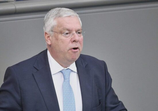 Hardt glaubt nicht an Machtwechsel im Iran