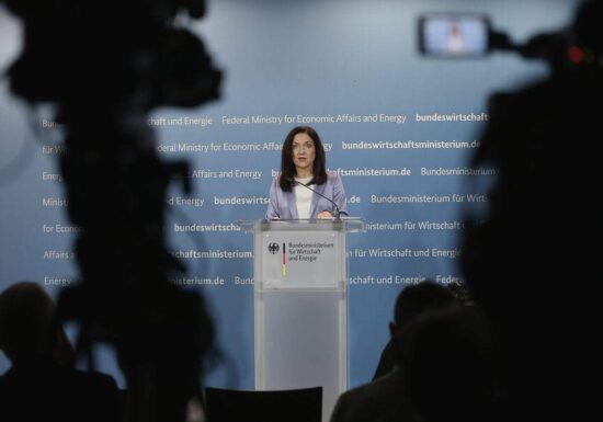 Reiche will Industriestrompreis bürokratiearm umsetzen