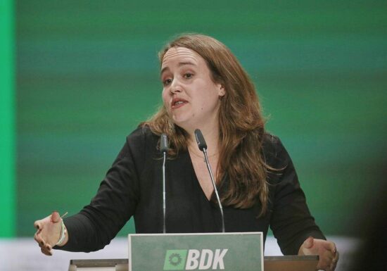 Lang schließt künftige Spitzenkandidatur nicht aus