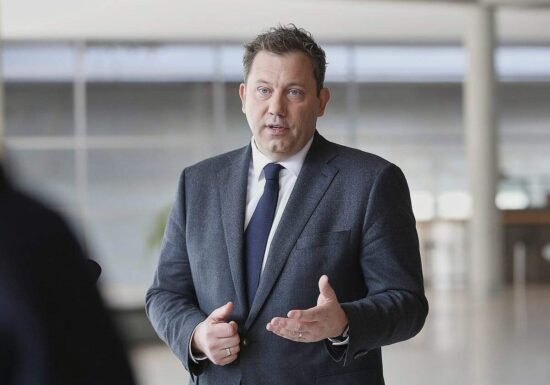 Klingbeil plant neue Milliarden-Entlastung für Länder und Kommunen