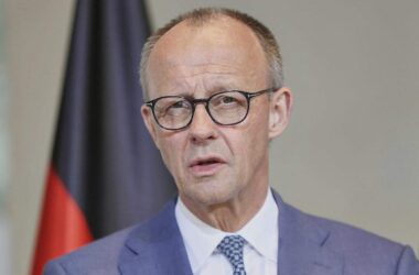 Möglicher Hormus-Einsatz: Merz reist zu Beratungen nach Paris