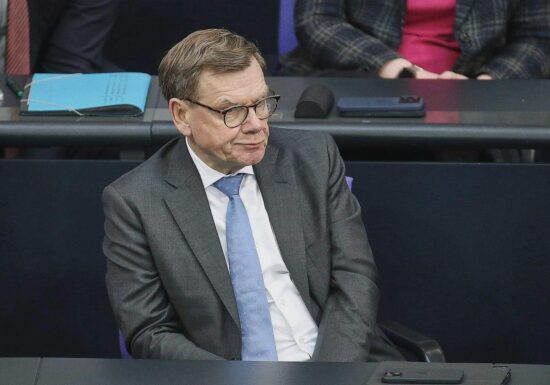 Wadephul zeigt sich prinzipiell bereit zu Absicherung von Seewegen