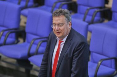 Koalitionspolitiker kritisieren von Stetten wegen Zweifeln an Koalition