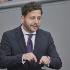 Banaszak kritisiert Krisenmanagement des Kanzlers