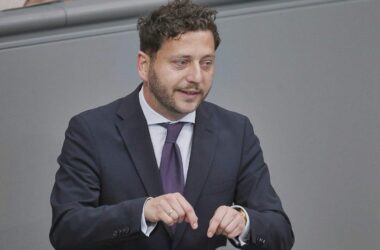 Banaszak kritisiert Krisenmanagement des Kanzlers