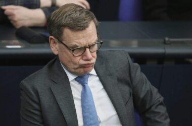 Wadephul verteidigt Nato gegen Trump-Kritik