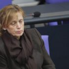 Demokratiepädagogen kritisieren Priens Umbau von "Demokratie leben"