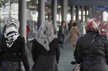 Immer mehr Menschen in Deutschland mit Einwanderungsgeschichte