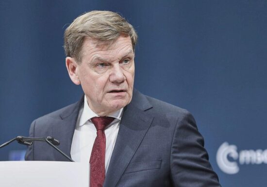 Wadephul mahnt zu Tempo bei Ukraine-Hilfspaket