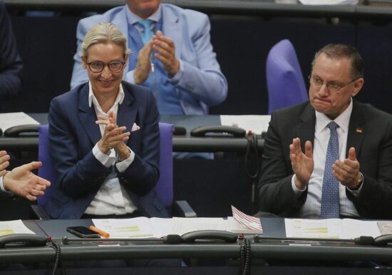 Insa: AfD distanziert Union weiter