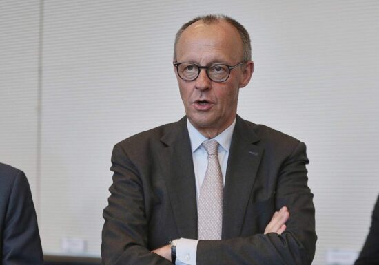 Buhrufe und Gelächter bei Merz-Rede auf DGB-Kongress